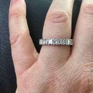 1 ctw princess diamond wedding band.